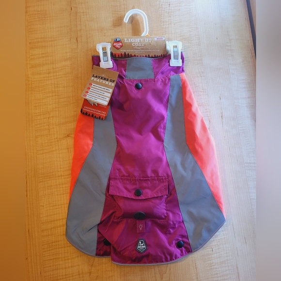 🐾NEW Arcadia Trail Light up Coat sz Med - Picture 2 of 5